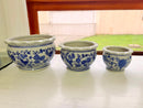 Jogo de três vasos cachepots azul e branco