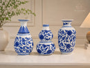 Vasos decorativos azul e branco em porcelana em ambiente elegante