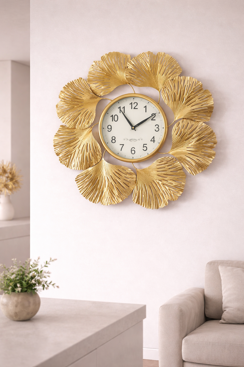 Relógio de Parede Luxuoso em Metal Dourado – Design Europeu com Folhas 3D | 66 cm