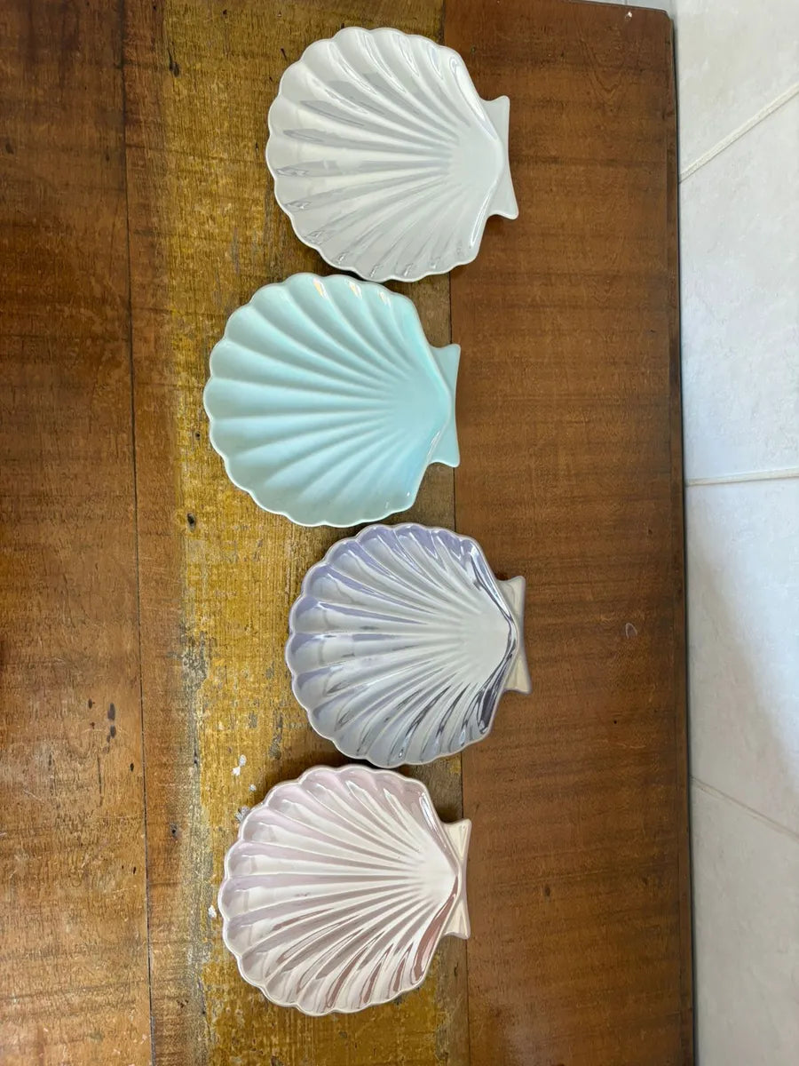 Bandeja Decorativa Porta-Joias em Porcelana Concha Lilás – Luxo para Lavabo