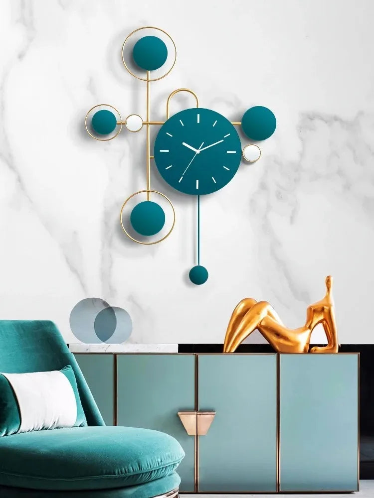 Relógio de Parede 3D Contemporâneo Nórdico em Metal – Verde com Dourado | 84 x 55 cm