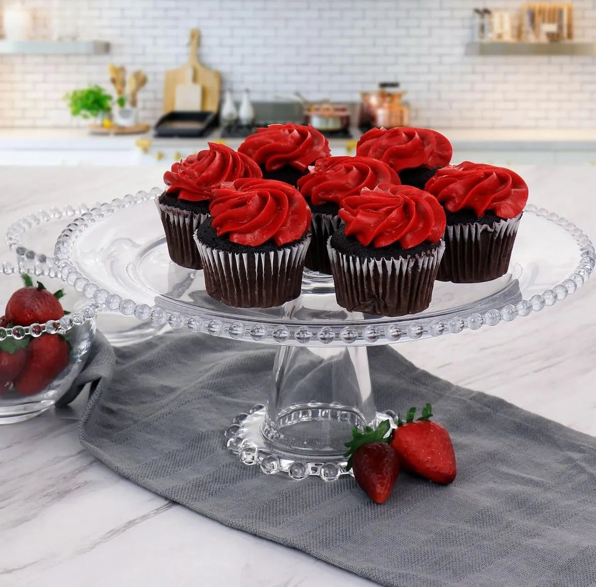 Boleira de Vidro Coração para Bolo, Pão e Pudim 20x11 – Branco