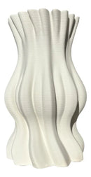 Vaso Decorativo em Cerâmica Branco 29cm – Design Moderno com Curvas Elegantes