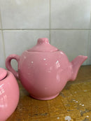 Kit Café da Manhã 3 Peças em Porcelana Rosa – Bule, Leiteira e Açucareiro