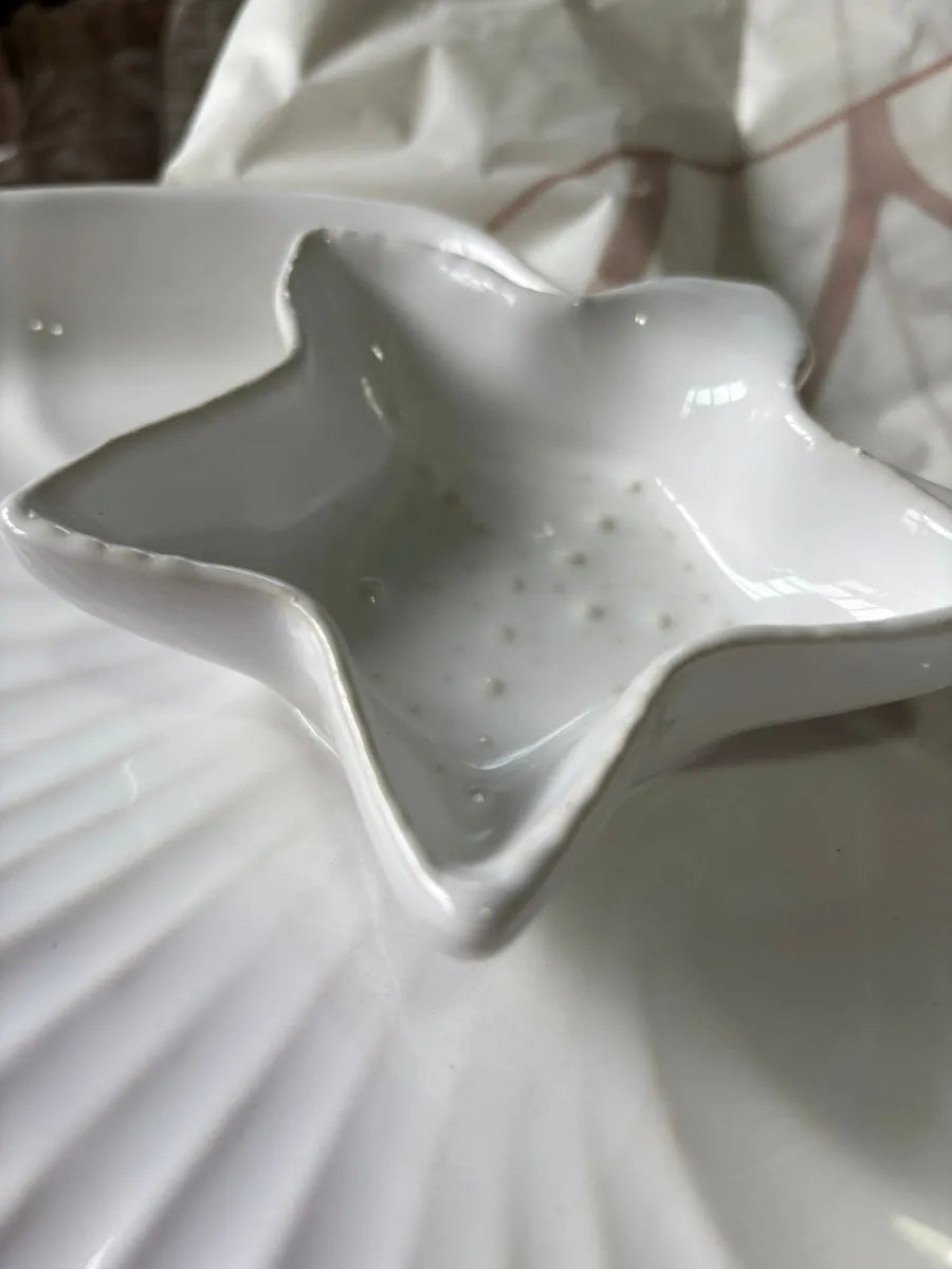 Bandeja Petisqueira Fundo do Mar em Cerâmica Branca 30x30 cm