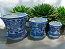 Kit Cachepot Floral Azul e Branco em Cerâmica – 3 Peças com Pires