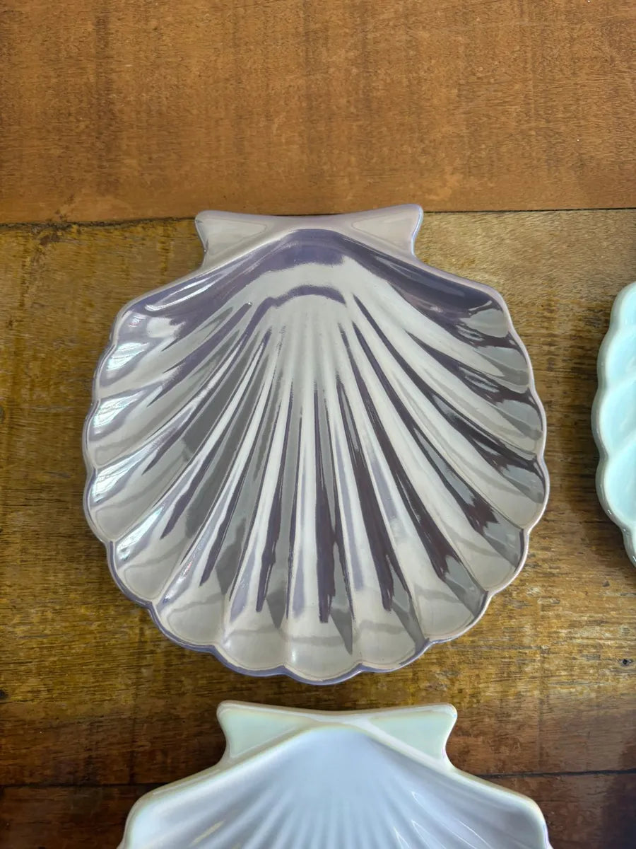 Bandeja Decorativa Porta-Joias em Porcelana Concha Lilás – Luxo para Lavabo