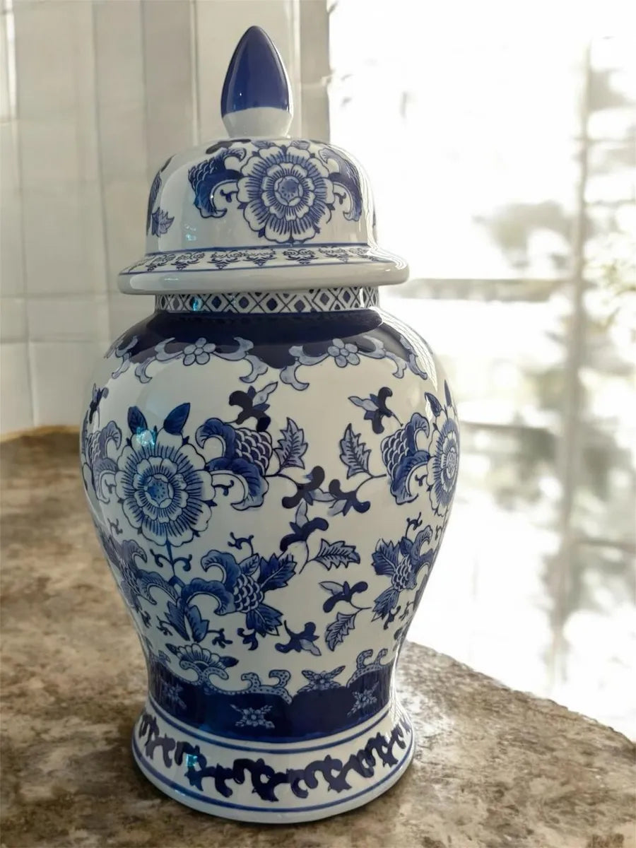Vaso de Porcelana Azul e Branco com Estampa Floral 38x20CM