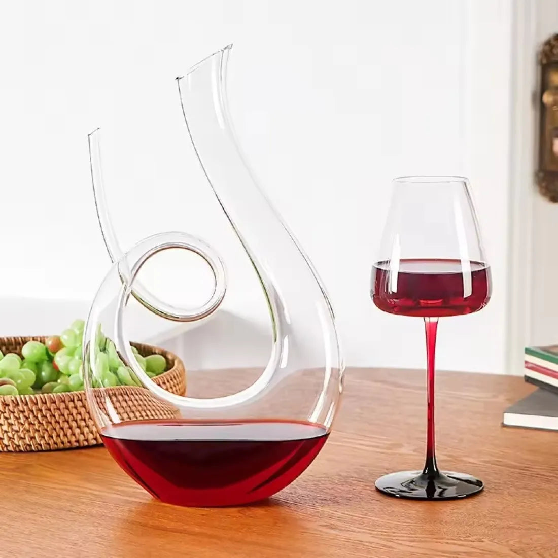 Decanter de Vinho em Cristal Espiral Premium 1,5L – Aerador com Alça para Servir