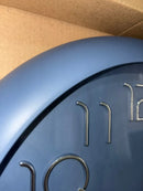 Relógio de Parede Azul Moderno 35cm Design Elegante em Metal Decorativo