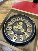 Relógio De Parede Moderno Engrenagens Dourado Metal 50x50