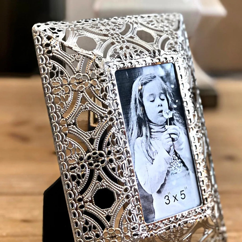 Porta Retrato 7x12 Vintage Prata Metal Vazado Brilhante Prateado Imperial