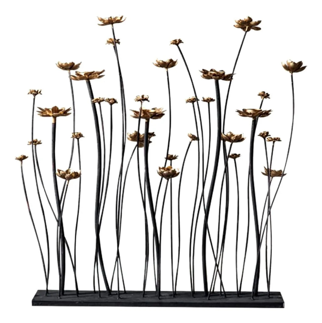Porta-Vela Castiçal Escultura Romântica em Metal Preto/Dourado