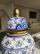 Vaso Decorativo em Porcelana Azul e Branco 40x19cm – Estilo Moderno Luxo