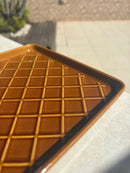 Bandeja Quadrada de Porcelana Marrom 20x20cm Estilo Waffle Elegante
