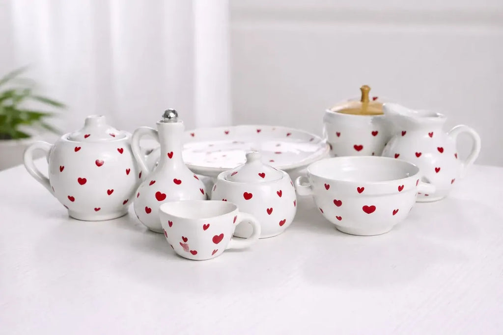Xícara Coração Love em Porcelana Decorativa 12x8x6 cm