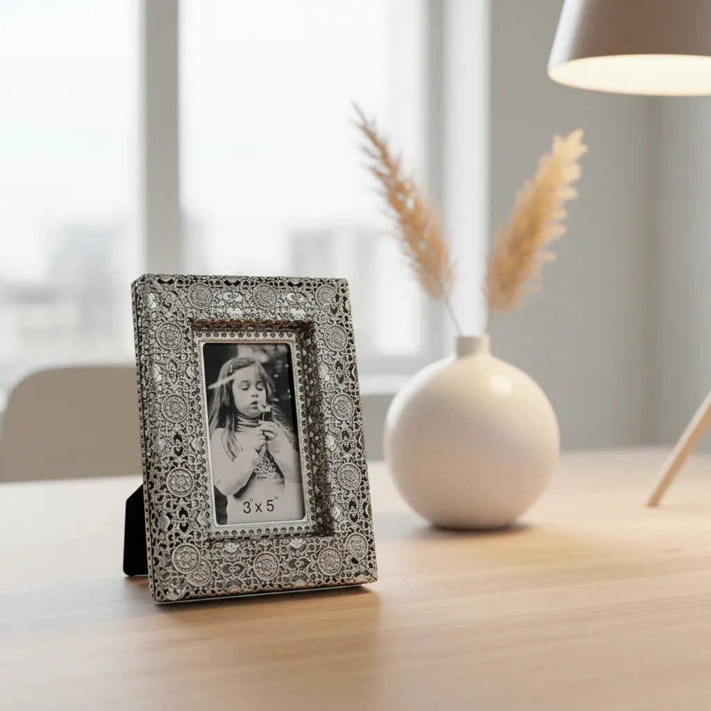 Porta Retrato Vintage Prata Metal Vazado Brilhante 7x12 Prateado Imperial