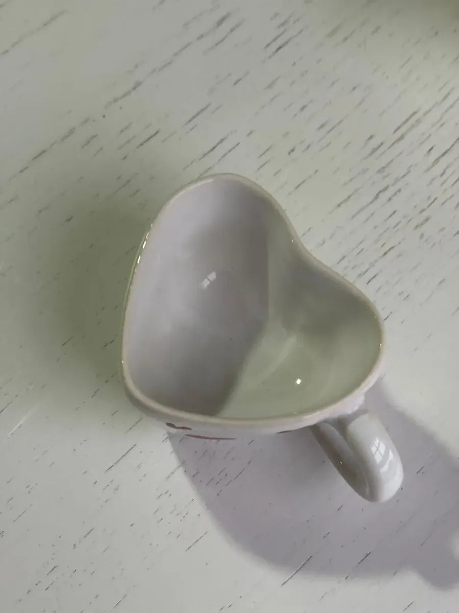 Xícara Coração Love em Porcelana Decorativa 12x8x6 cm