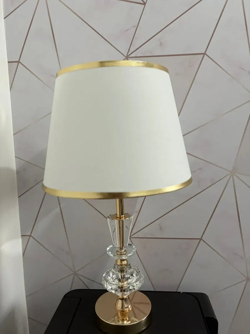 Abajur de Mesa Dourado com Cristal Elegante 46cm Design Sofisticado