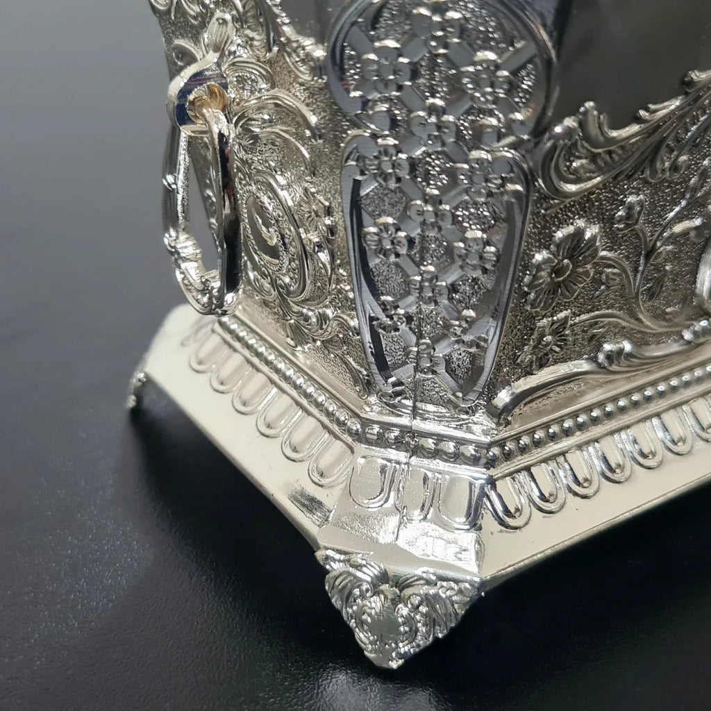 Açucareiro Indiano em Metal Prateado com Acabamento Fino 17x15