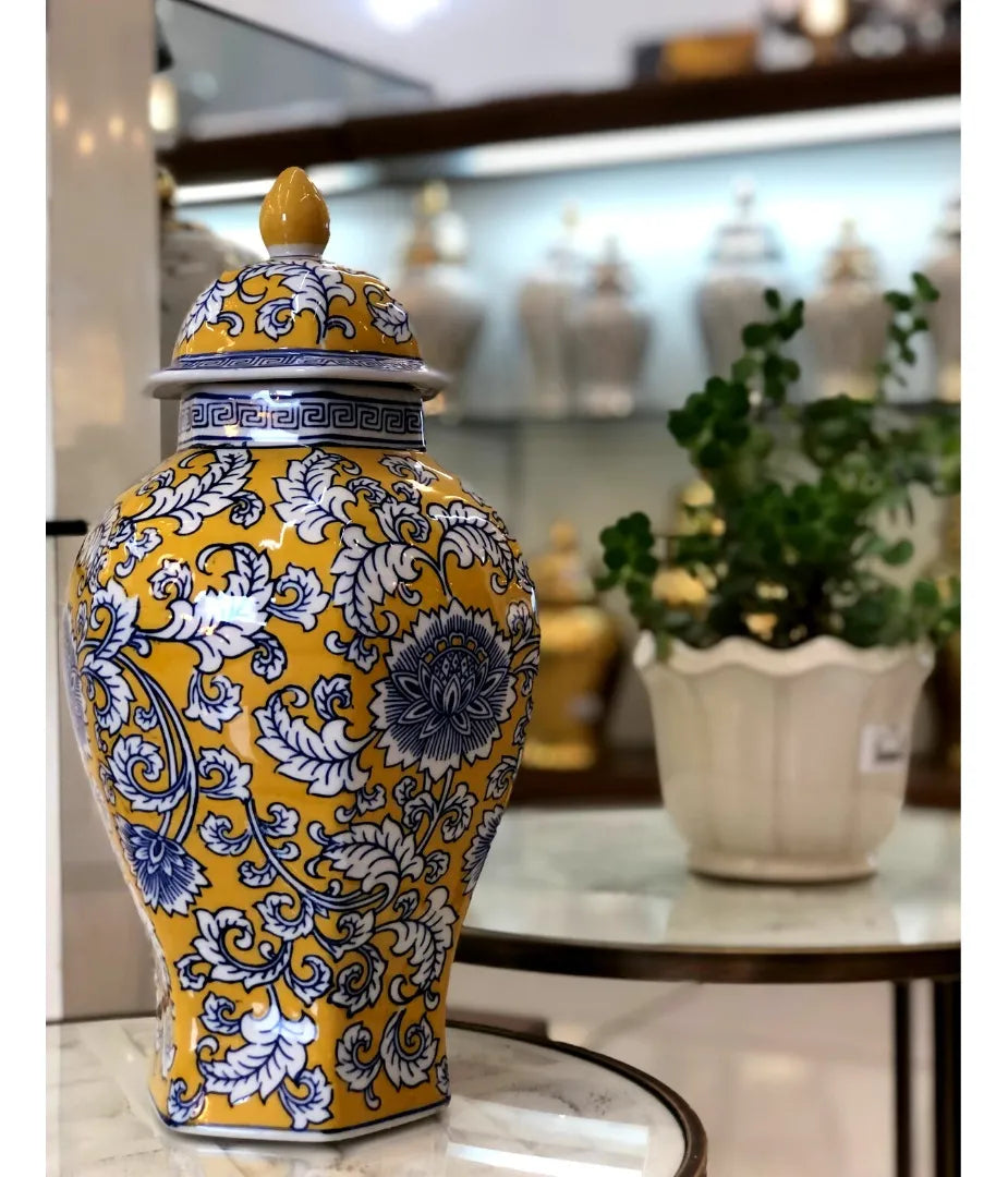 Vaso Decorativo em Porcelana Floral Azul com Base Laranja 36cm – Clássico Elegante