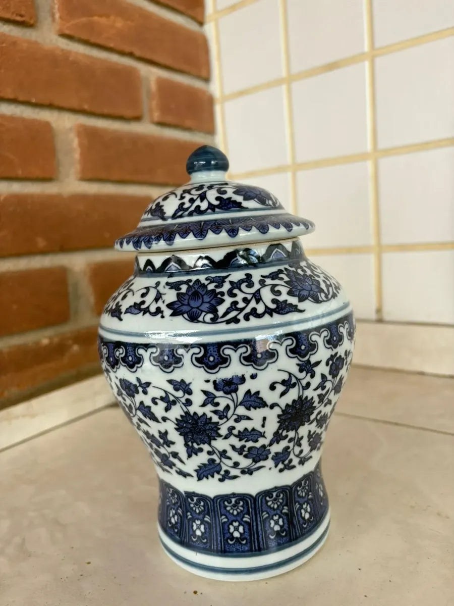 Vaso Decorativo De Porcelana Azul E Branco Luxo 20x14