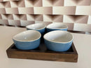 Petisqueira Redonda em Porcelana Azul Celeste com Base de Madeira 4 Divisórias 25cm
