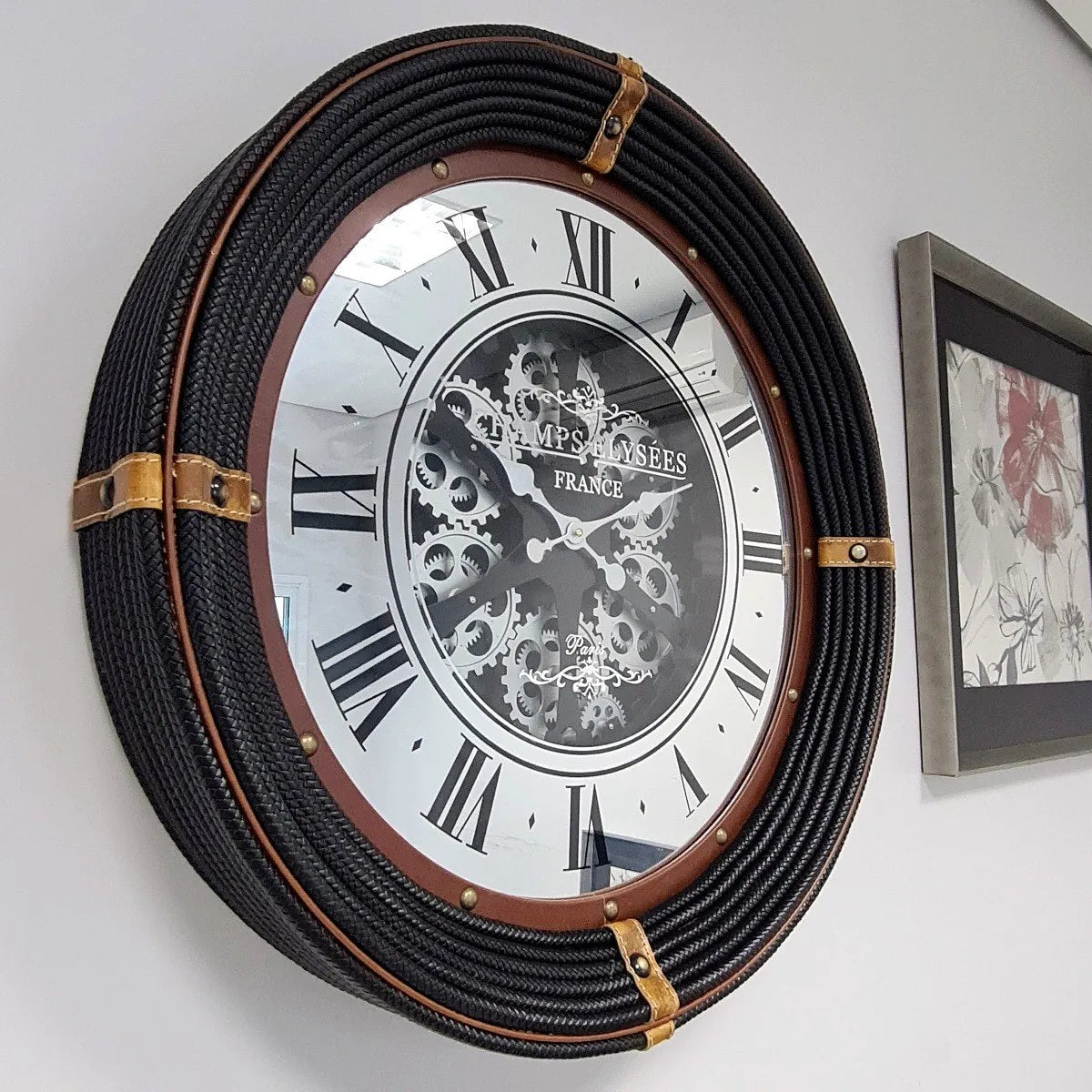 Relógio de Parede Vintage 77cm com Moldura em Couro e Fundo Espelhado