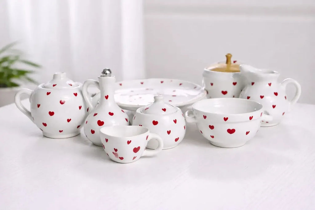 Leiteira Coração em Porcelana Love 18x13x13 cm