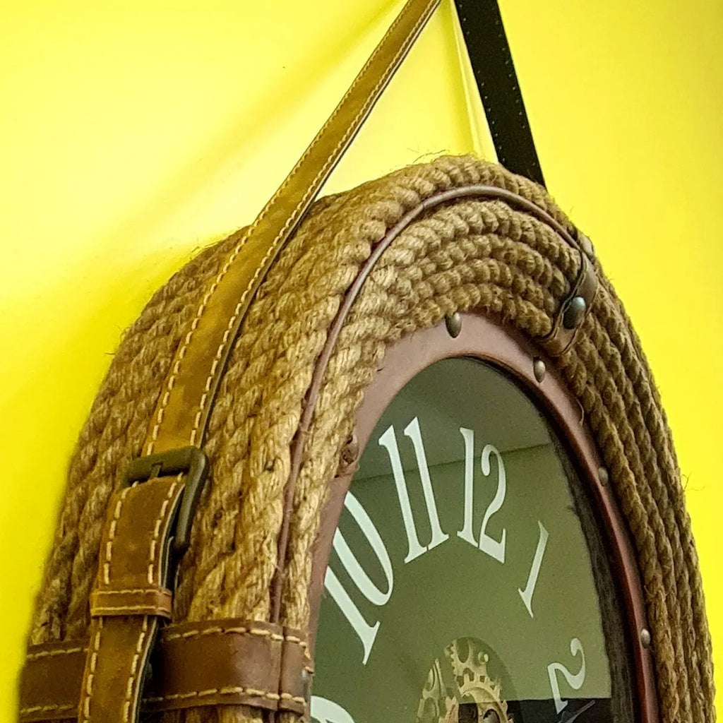 Relógio de Parede Vintage Premium com Alça em Couro 65cm – Metal Preto & Marrom Escuro