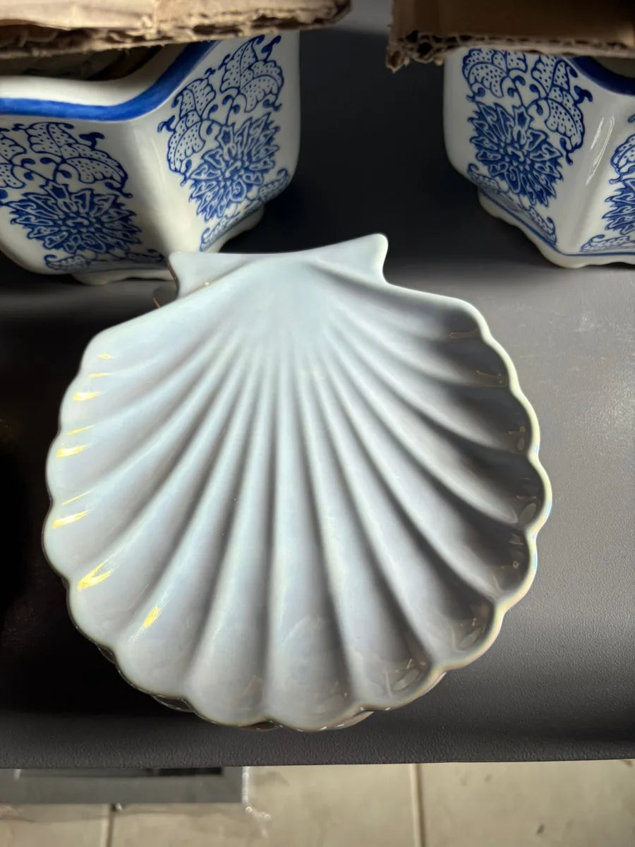 Bandeja Decorativa Porta-Joias em Porcelana Concha Branco – Luxo para Lavabo