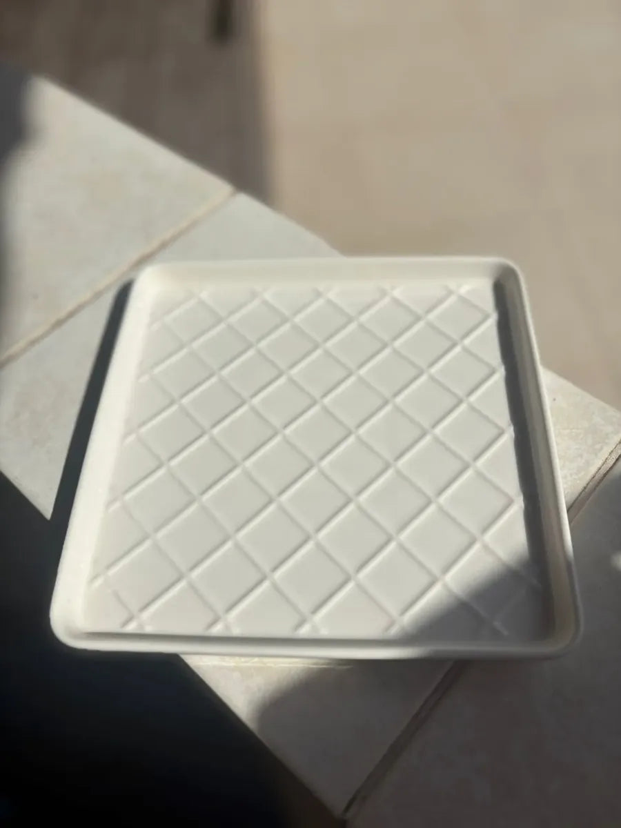 Bandeja Quadrada de Porcelana Branca 20x20cm Estilo Waffle Elegante