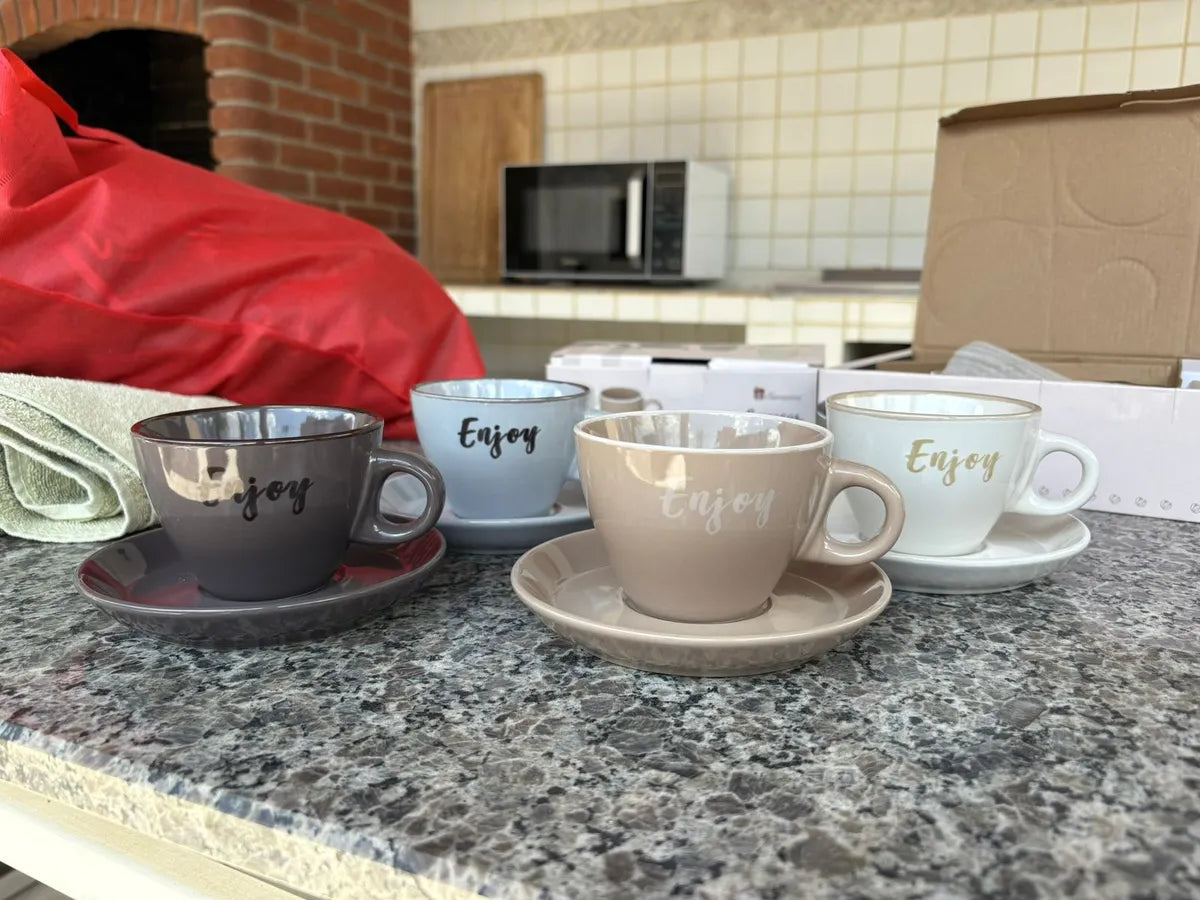 Conjunto 4 Xícaras com Pires em Cerâmica Bege 300ml Elegance