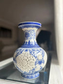 Vaso Decorativo Azul e Branco em Porcelana 28x16cm – Estilo Clássico Oriental