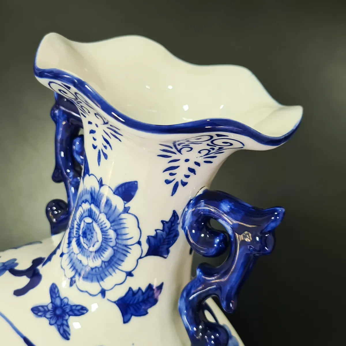 Vaso Azul E Branco Decorativo Com Alça 34x21x5cm Azul E Branco Florido