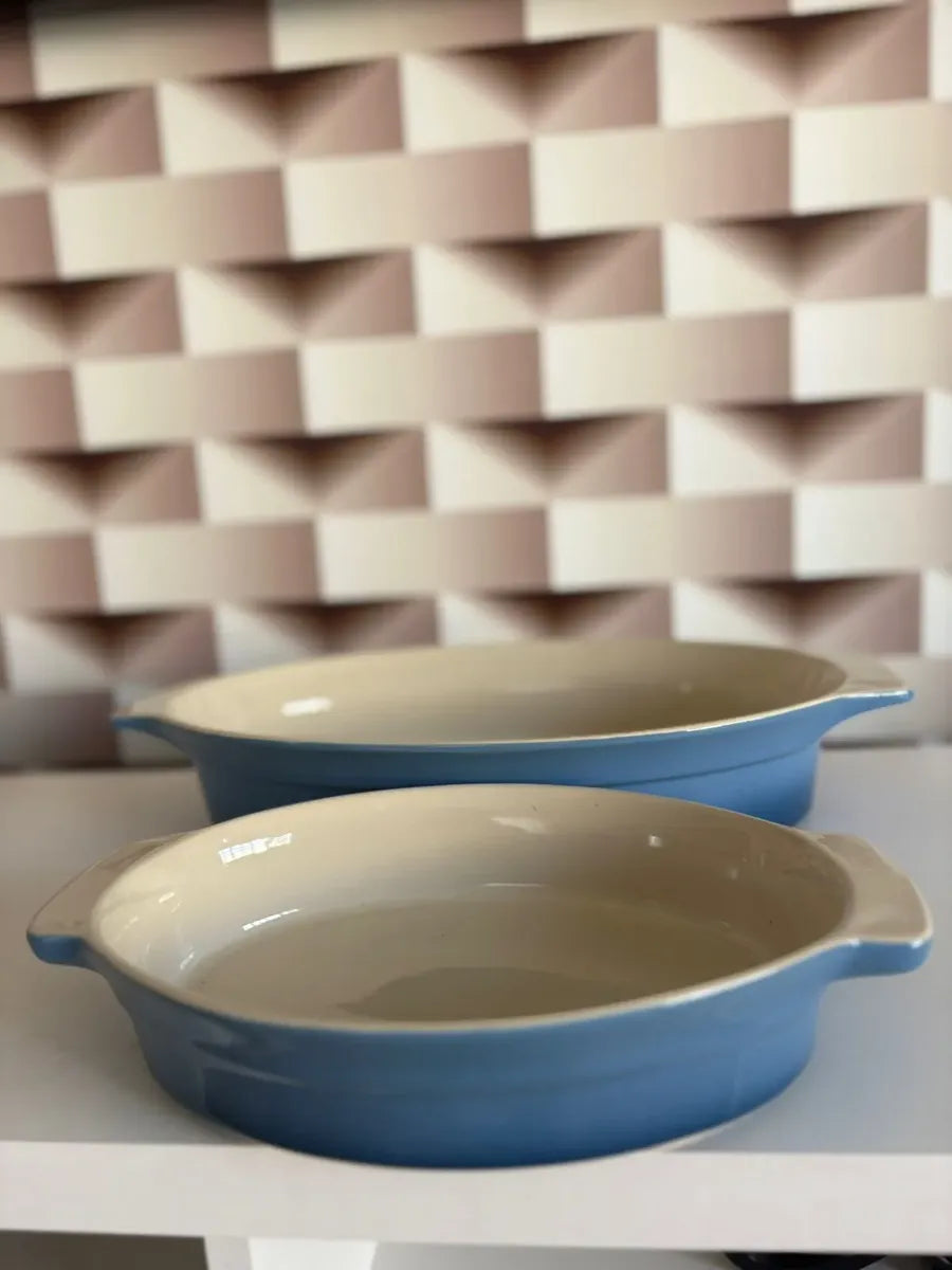 Kit 2 Travessas Assadeiras Degradê em Cerâmica com Alça – Elegância e Versatilidade na Cozinha