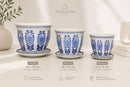 Jogo 3 cachepots de cerâmica azul e branco com pires e medidas
